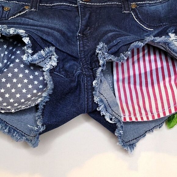 Rue21. Short shorts. Americana. Size 0. EUC - Picture 3 of 9